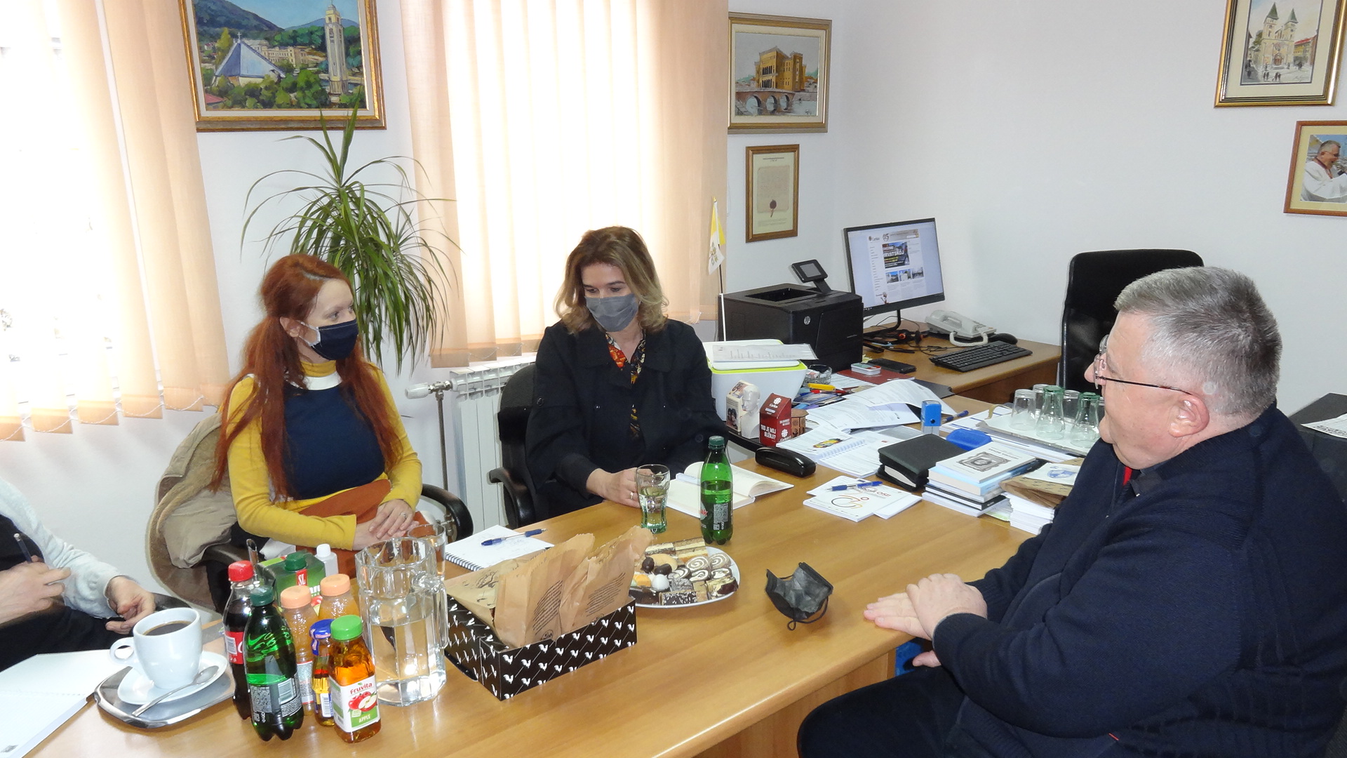 Delegacija CRSa BiH posjetila Caritas BiH Caritas Bosne i Hercegovine